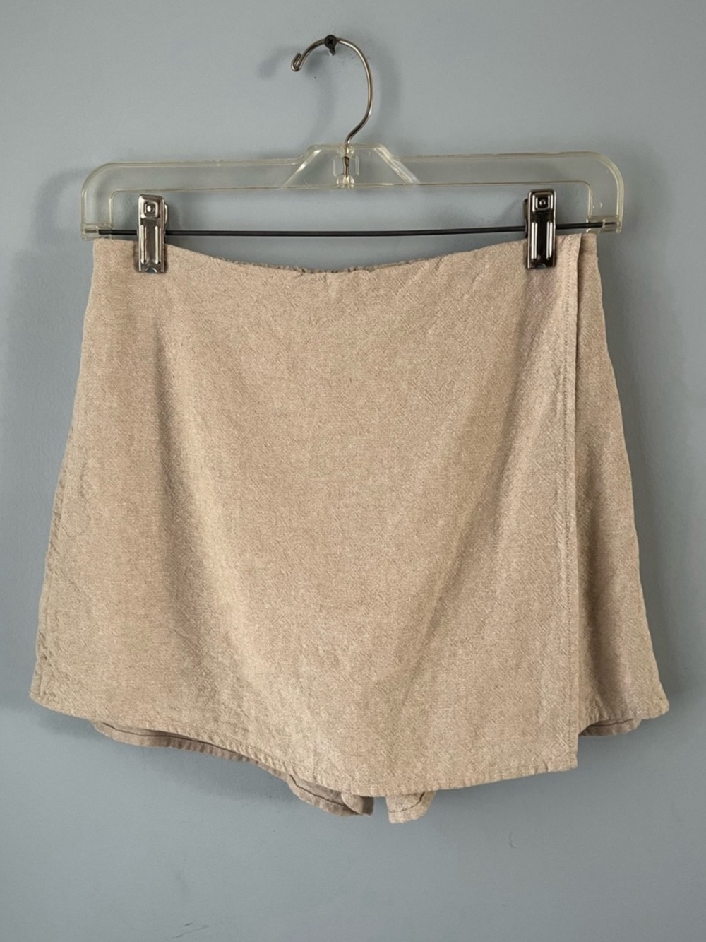 Old Navy Oatmeql Beige Linen-Blend Wrap-Front Mini Skort Size XS